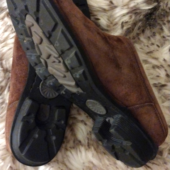 UGG Sheepskin Clogs Slides Slippers - Picture 5 of 13